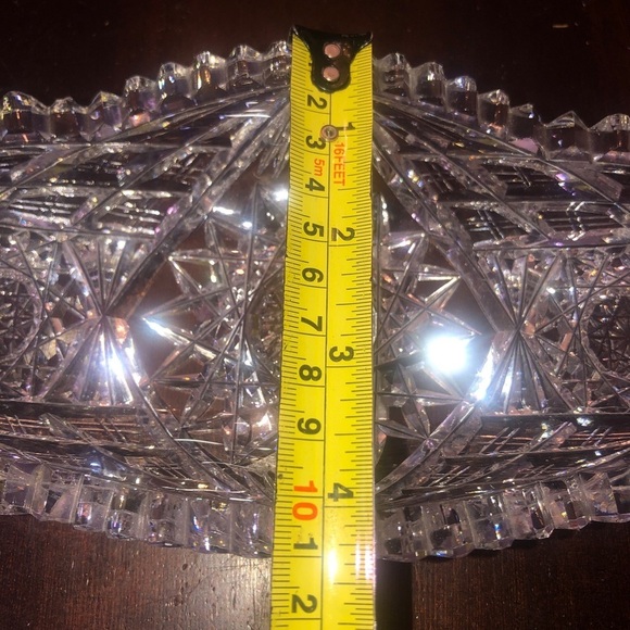 Lead Glass Crystal Dish. Nice Design. Like New - Picture 5 of 5